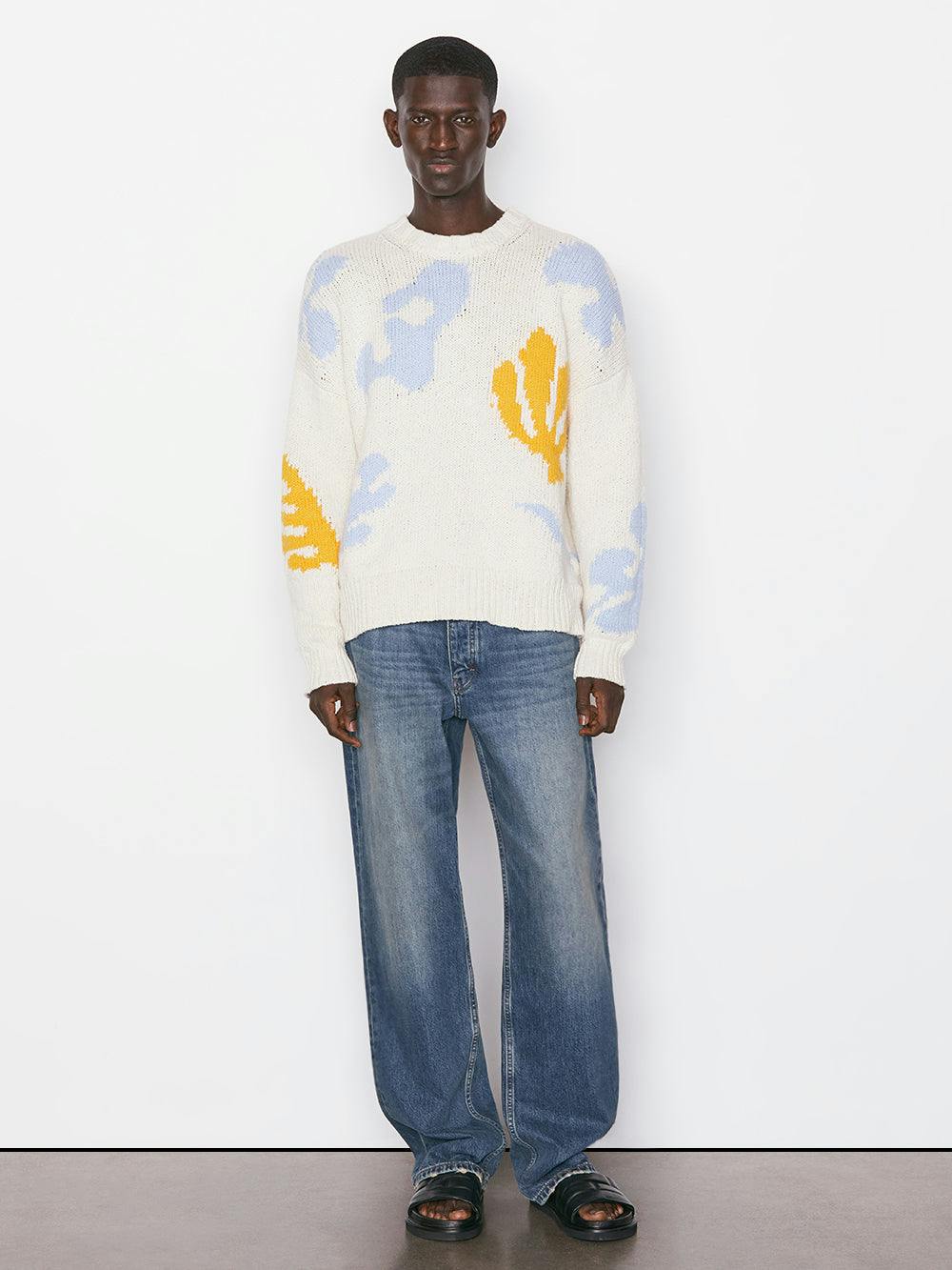 sweater full body view alt:hover